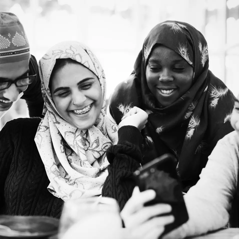 50 Pantun ramadhan 2025 terbaru, sambut bulan suci dengan kata-kata indah