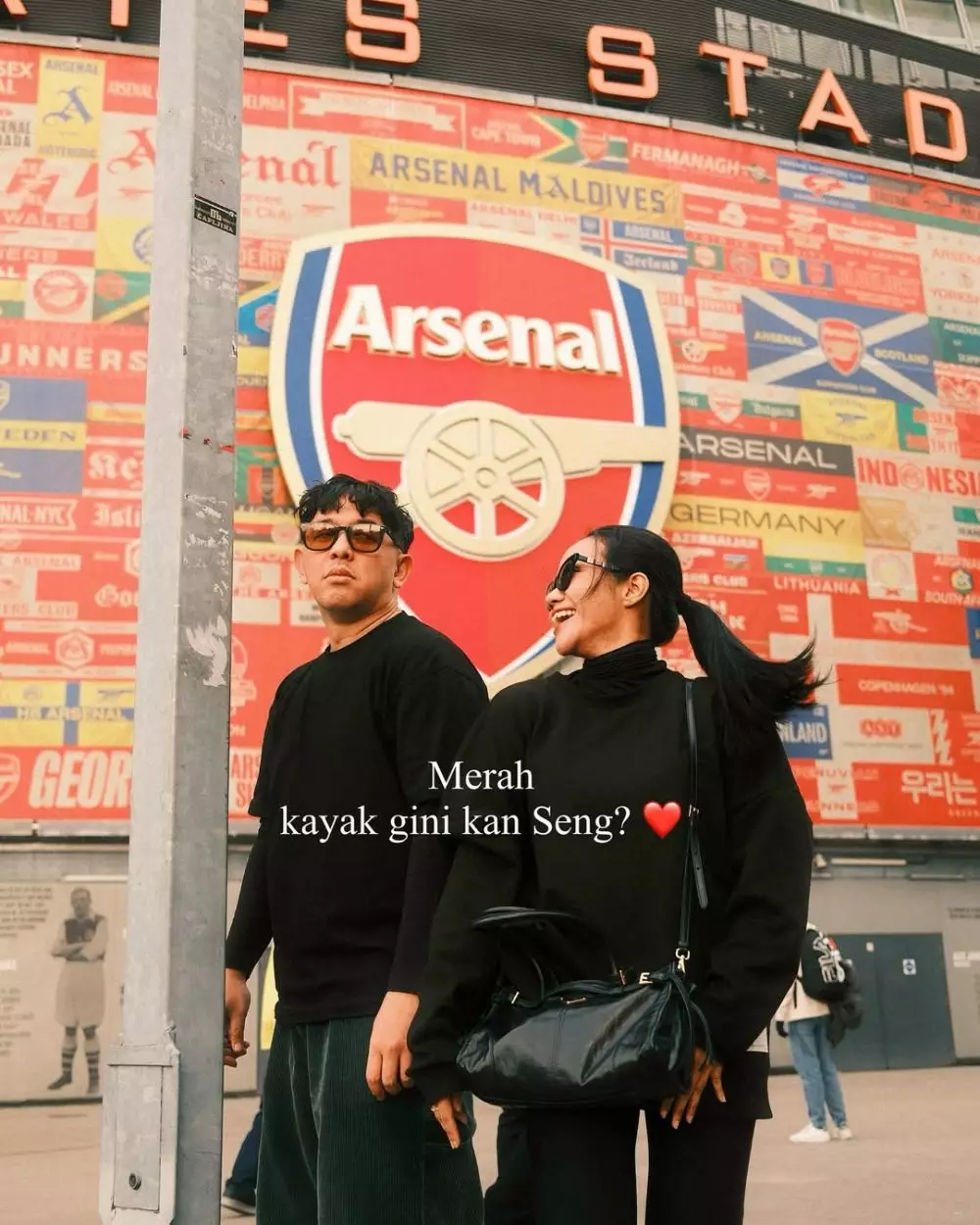 yura yunita pakai jersey selain MU © 2025 Instagram yura yunita pakai jersey selain MU © 2025 Instagram