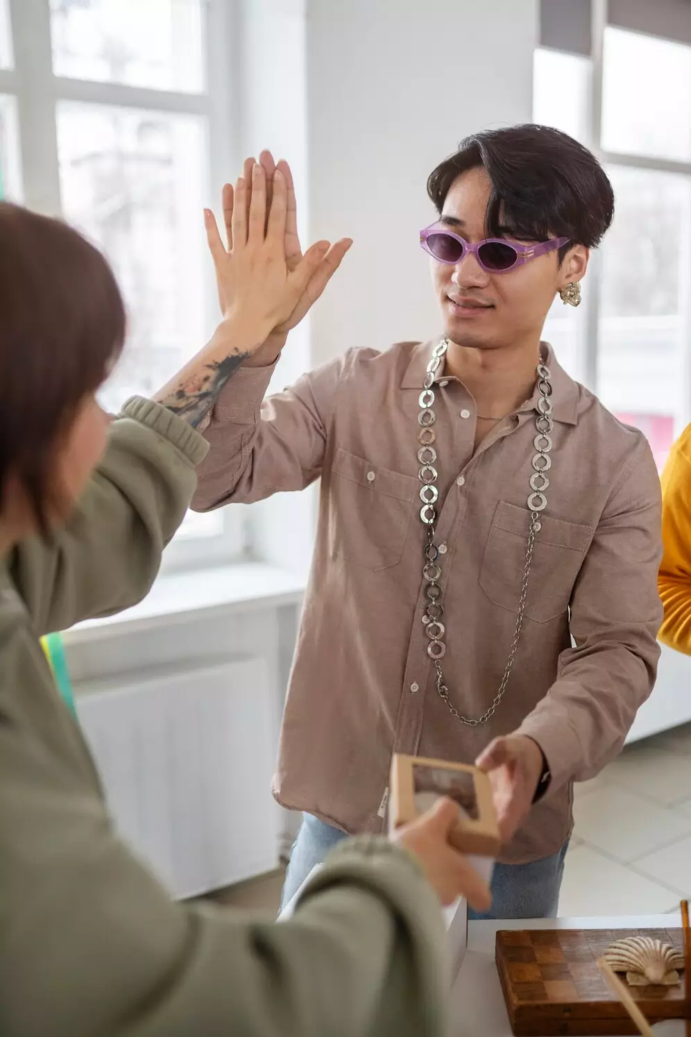 Kata-kata mutiara tentang adab © 2025 brilio.net Kata-kata mutiara tentang adab © 2025 brilio.net