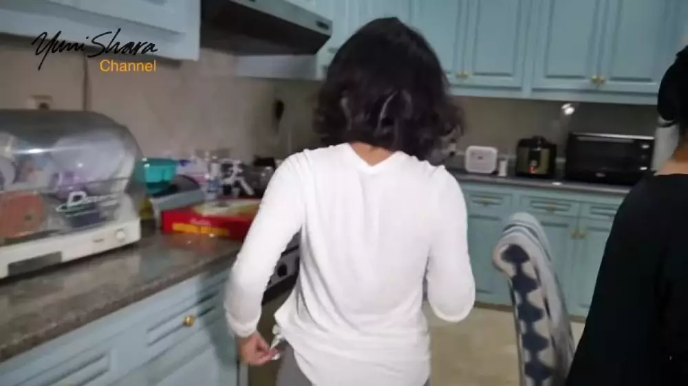 dapur rumah Krisdayanti © 2024 brilio.net