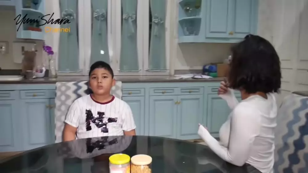 dapur rumah Krisdayanti © 2024 brilio.net