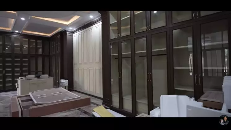 intip 11 potret rumah baru Rey Utami © 2024 brilio.net