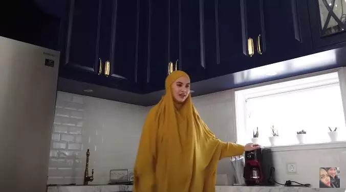 potret dapur mewah kartika putri © YouTube