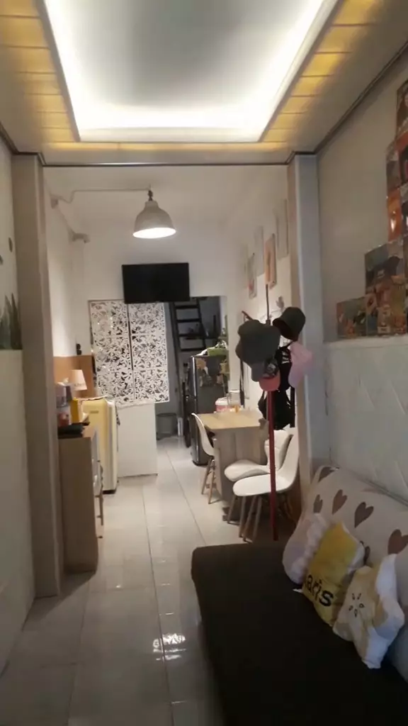 rumah 2 meter mirip gang  © 2025 TikTok rumah 2 meter mirip gang  © 2025 TikTok