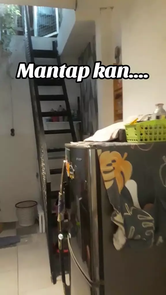 rumah 2 meter mirip gang  © 2025 TikTok rumah 2 meter mirip gang  © 2025 TikTok