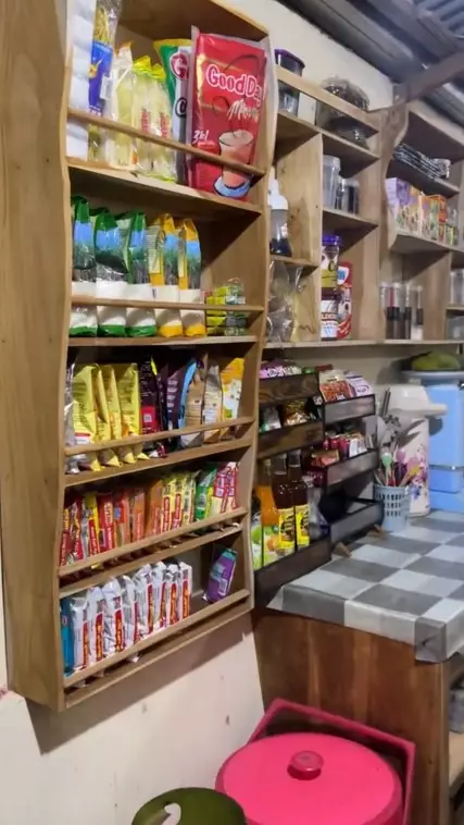 dapur serasa nongkrong di warkop © TikTok dapur serasa nongkrong di warkop © TikTok