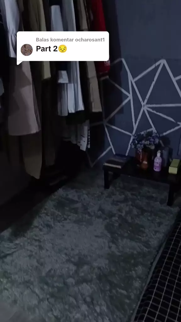 kamar mirip gudang jadi estetik © 2024 TikTok