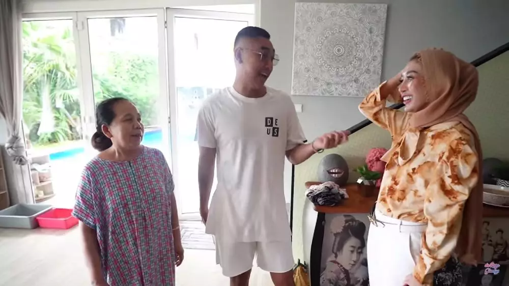 interior dapur Reza Gladys ala restoran © berbagai sumber