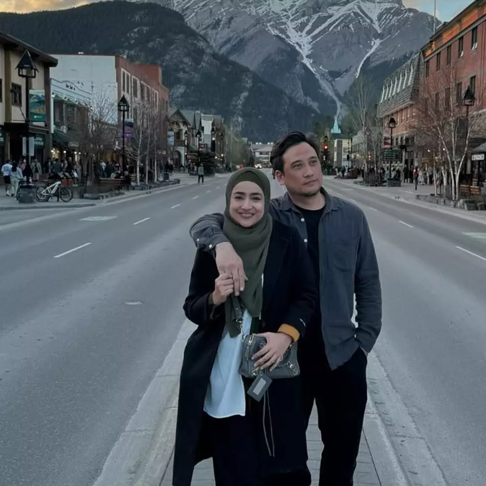 Jadi tukang las pilih ngontrak rumah di Kanada, 9 potret hunian Cindy Fatikasari dan Tengku Firmansyah