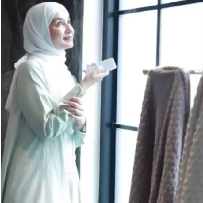 Kamar mandi Shireen Sungkar berjendela smart glass, intip 11 potretnya, bisa jadi spot pemotretan kece