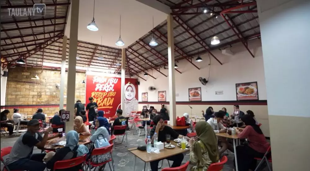 Praz Teguh buka warung makan © YouTube