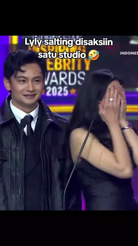 lyodra salting dipuji randy martin  © 2025 TikTok lyodra salting dipuji randy martin  © 2025 TikTok