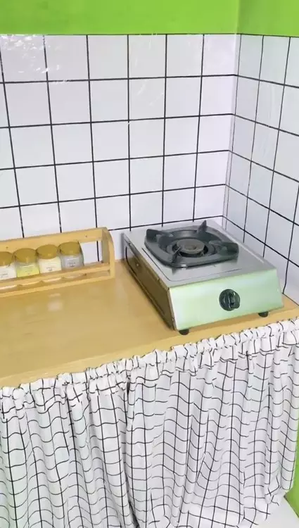 Makeover dapur kontrakan ijo ngejreng © TikTok