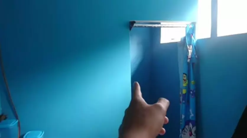 rumah berdinding semen interiornya pecinta Doraemon © YouTube