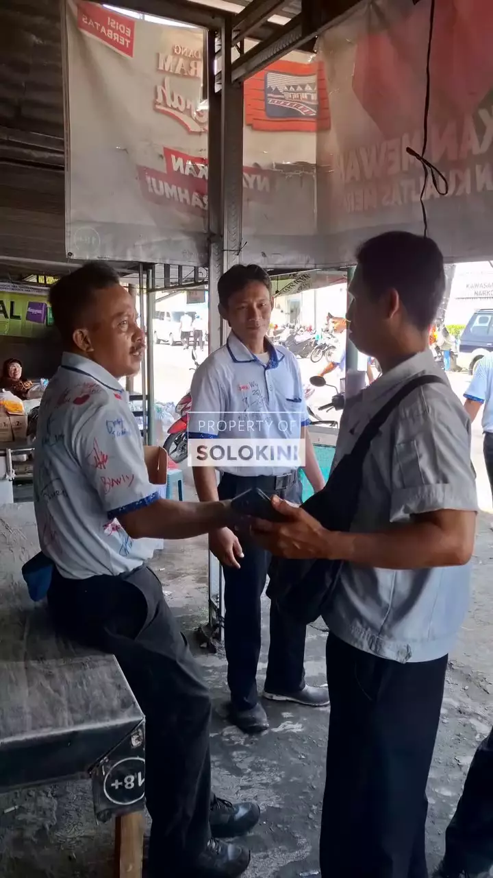 perpisahan korban phk sritex © 2025 brilio.net