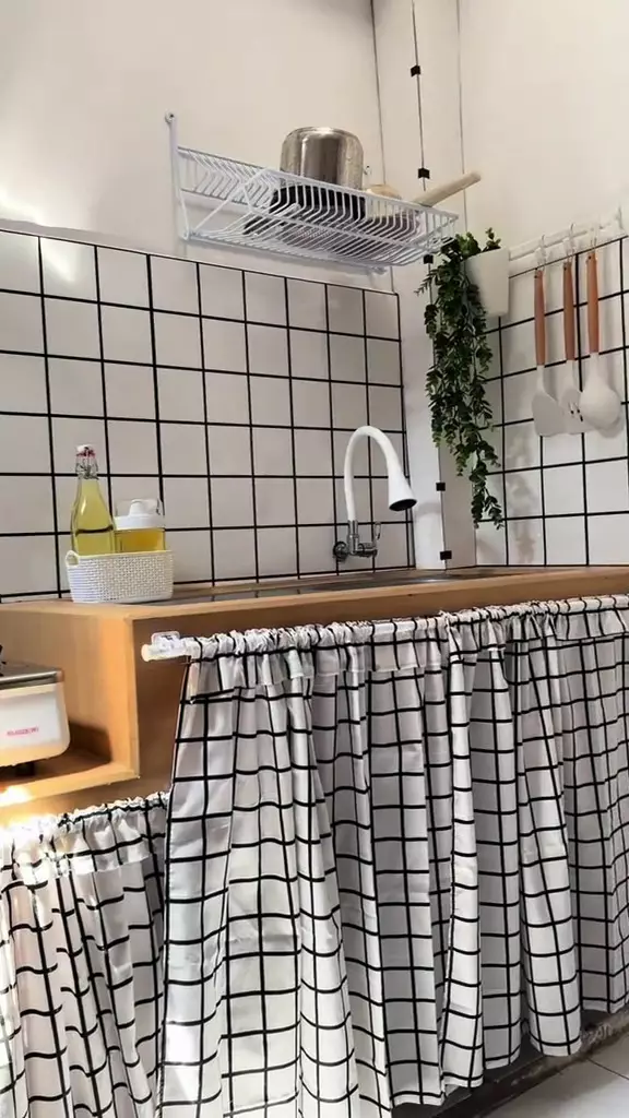 makeover dapur low budget nyaman dipandang © 2025 TikTok