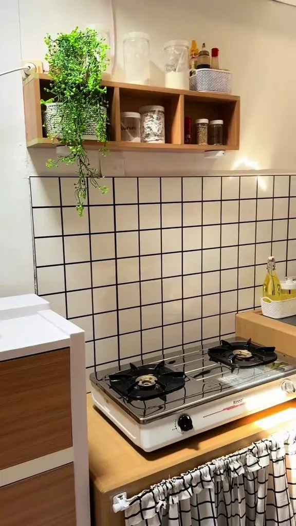 makeover dapur low budget nyaman dipandang © 2025 TikTok