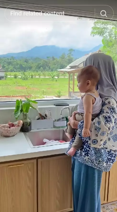 dapurnya punya view idaman para emak-emak © TikTok