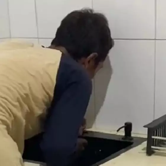 Wanita ini niatnya pasang wastafel viral estetik di dapur, alih-alih suka hasilnya malah bikin nyesel