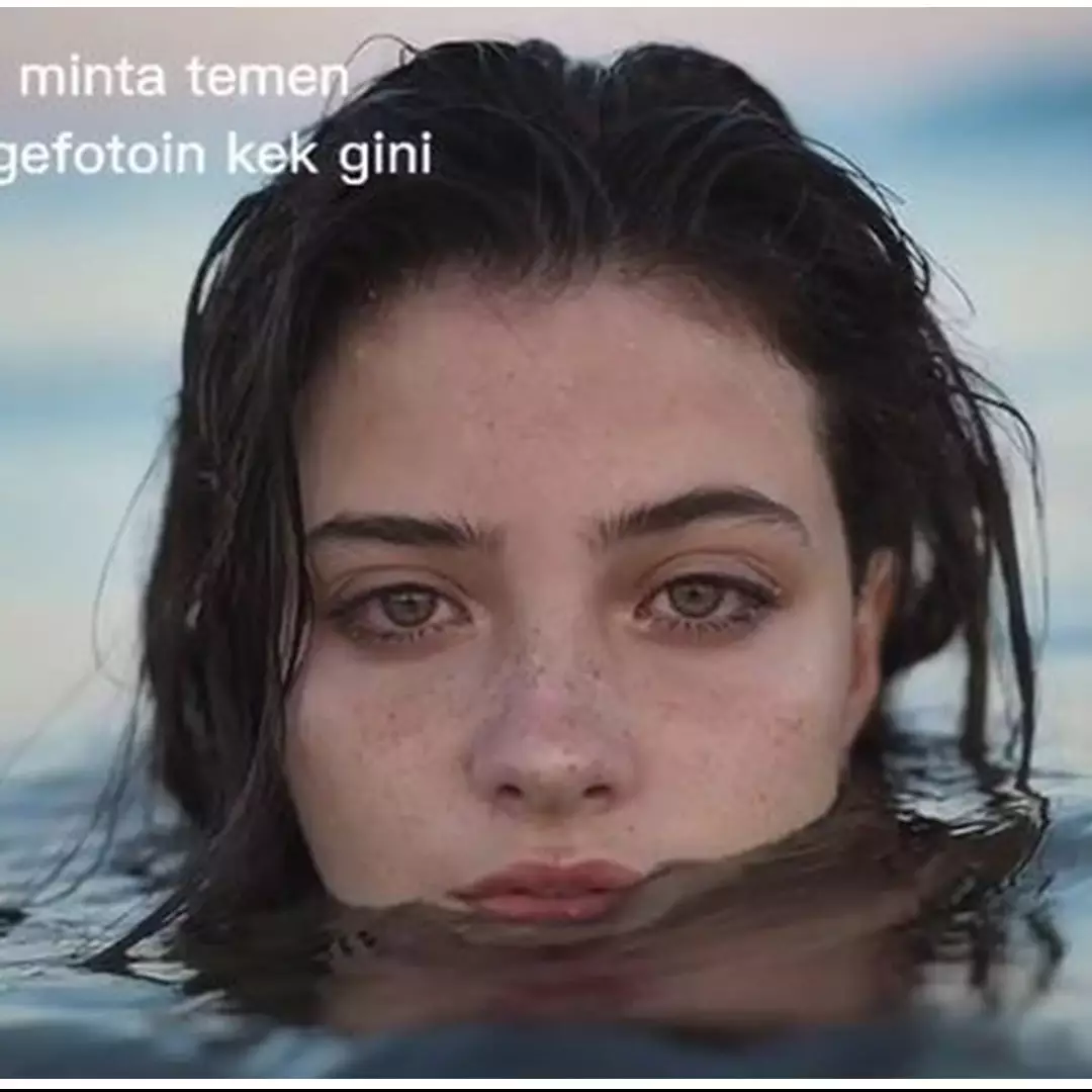 Begini jadinya jika minta difotoin teman, wanita ini berharap fotonya estetik tapi malah bikin ngenes