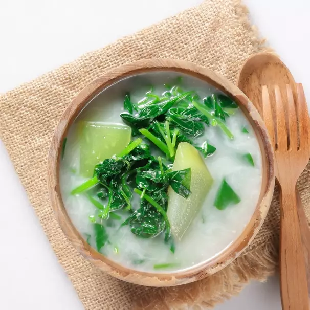 Ups, kebanyakan garam! Ini 8 cara cepat mengurangi asin di masakan tanpa ubah cita rasa