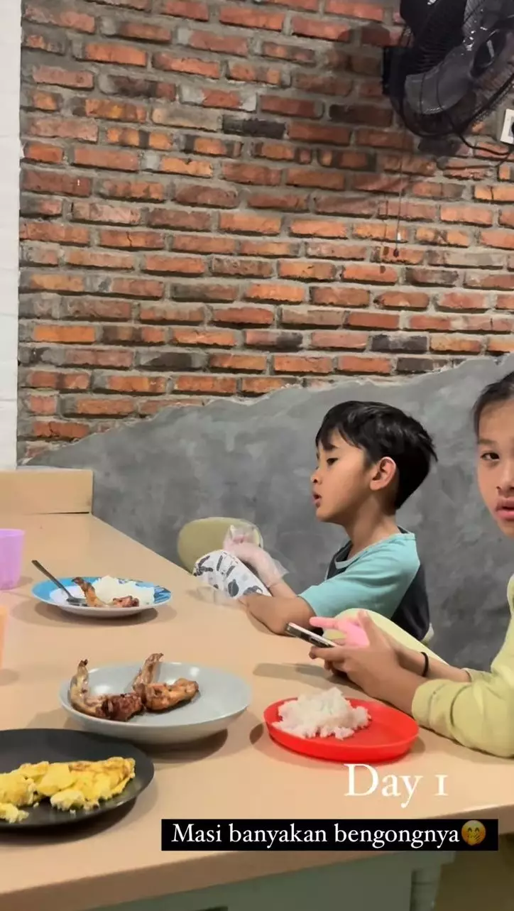 menu sahur seleb puasa hari pertama © berbagai sumber menu sahur seleb puasa hari pertama © berbagai sumber