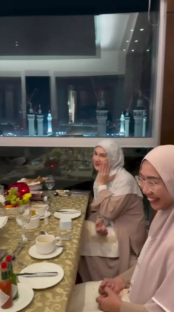 Haldy Sabri lamar Irish Bella di Mekkah © Instagram