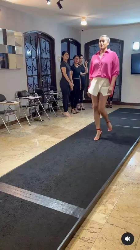 Almira anak Annisa Pohan ikuti kelas model © Instagram