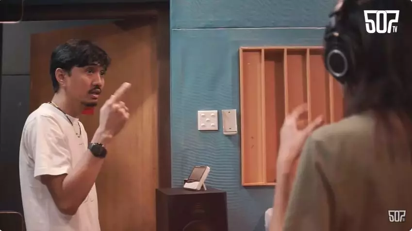 duta sheila on 7 ajari putrinya nyanyi © 2025 YouTube