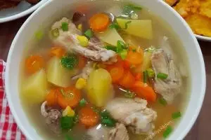 Resep sup ayam bening, pilihan sahur yang sehat dan menghangatkan