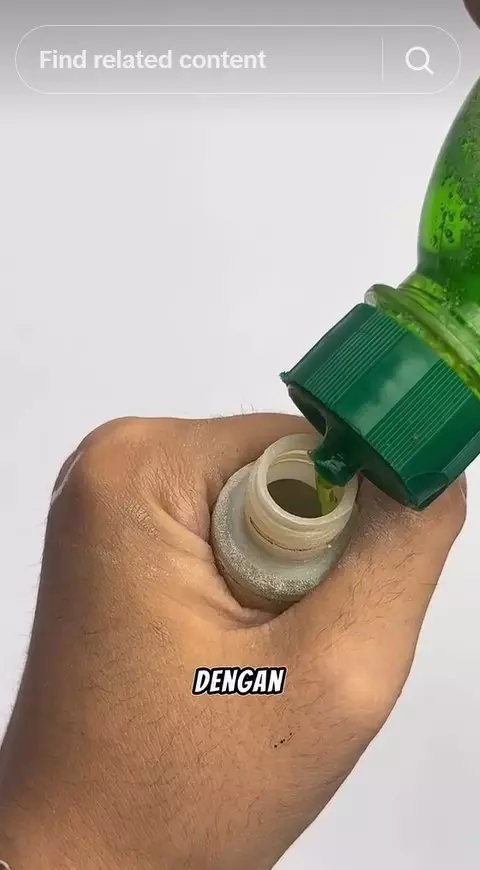 trik bersihkan debu kipas angin dalam 30 detik © TikTok