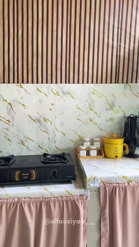 makeover dapur kumuh dan pengap  © 2025 TikTok