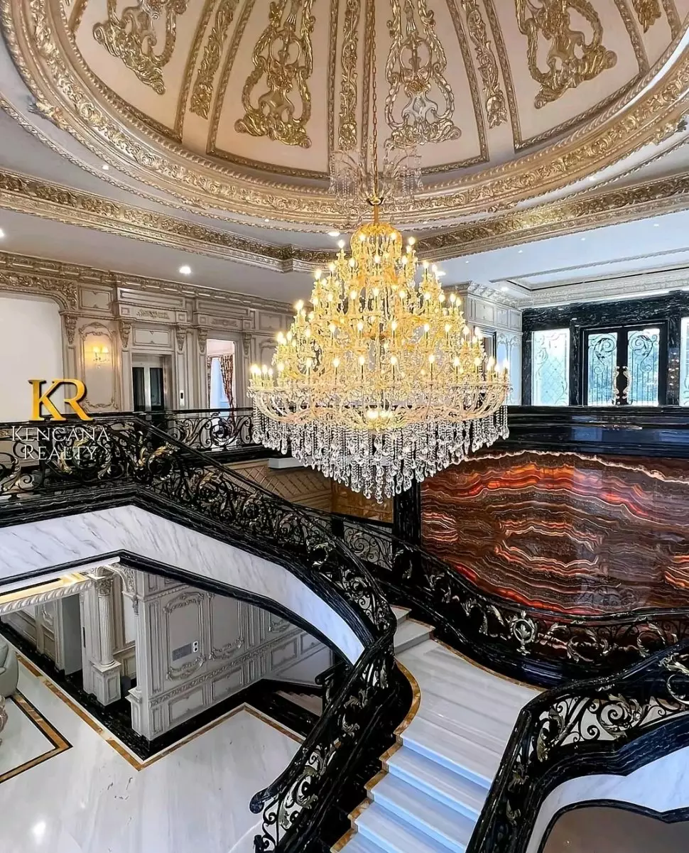 Saaih Halilintar pamer beli rumah megah © TikTok