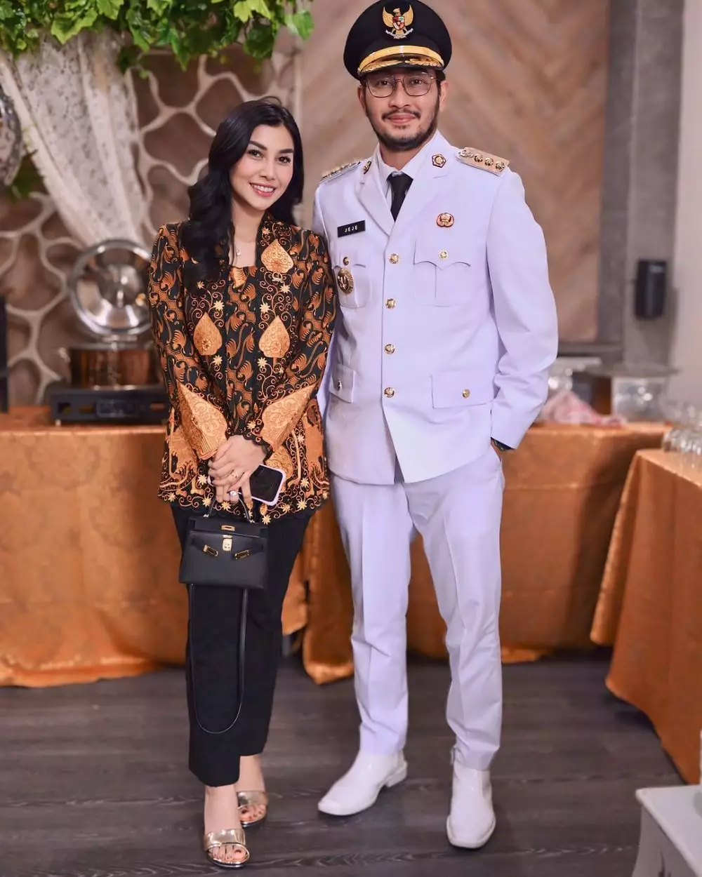 Nisya Ahmad foto berdampingan dengan Jeje © Instagram Nisya Ahmad foto berdampingan dengan Jeje © Instagram