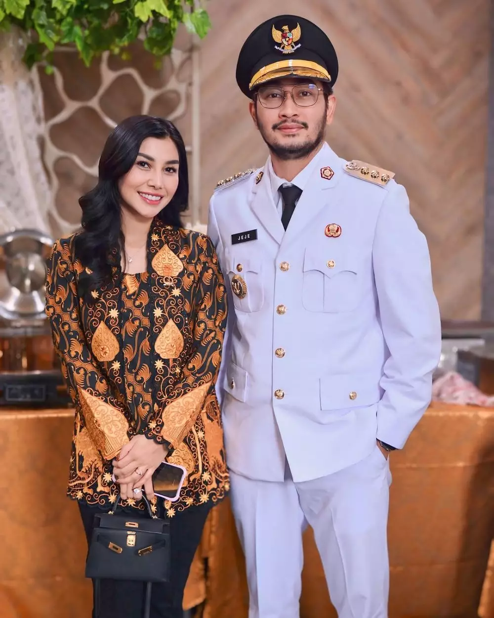 Nisya Ahmad foto berdampingan dengan Jeje © Instagram Nisya Ahmad foto berdampingan dengan Jeje © Instagram