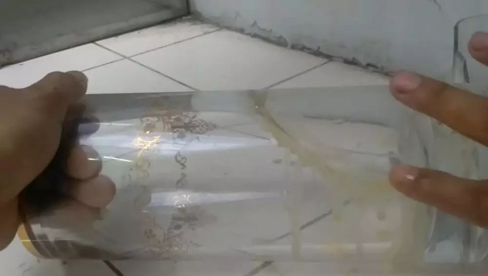 cara simpel memperbaiki gelas pecah © YouTube cara simpel memperbaiki gelas pecah © YouTube