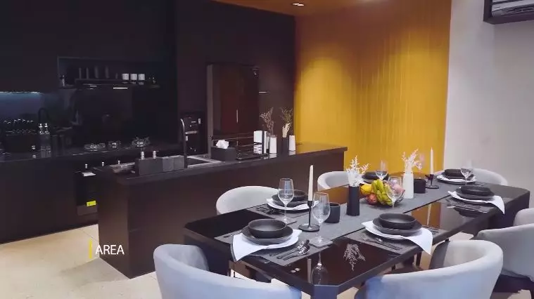 Natasha Rizky dapur serba hitam © YouTube