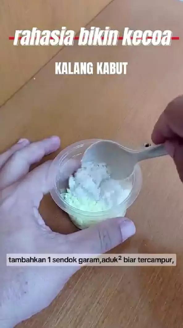 trik bikin kecoa kabur dari rumah © YouTube trik bikin kecoa kabur dari rumah © YouTube