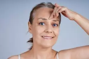 Wajah langsung bersih dan segar, begini cara meremajakan kulit cuma pakai toner dari 1 jenis daun