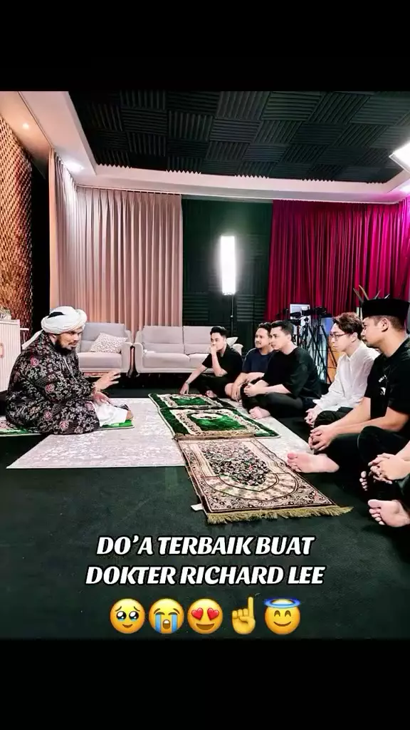 richard lee solat usai mualaf © 2025 Instagram