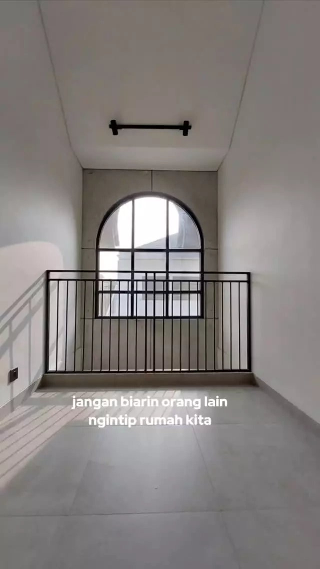 rumah rawan banjir direnovasi antibanjir © 2025 Instagram