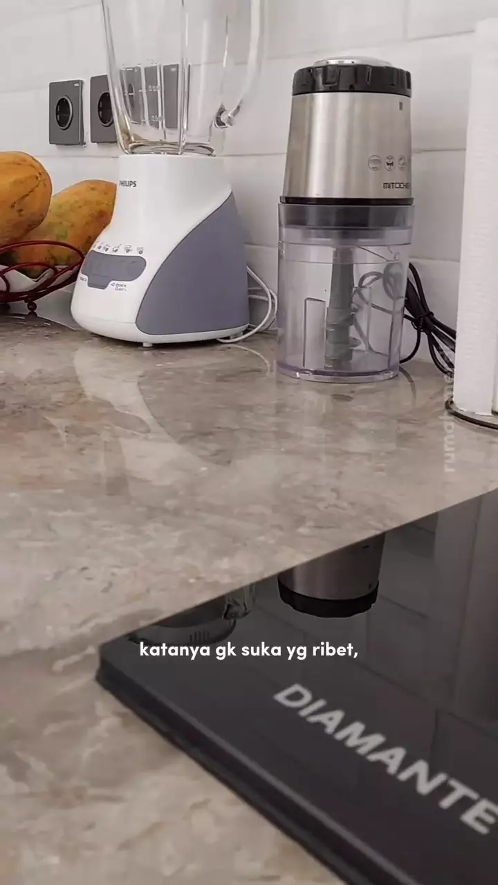 rumah rawan banjir direnovasi antibanjir © 2025 Instagram