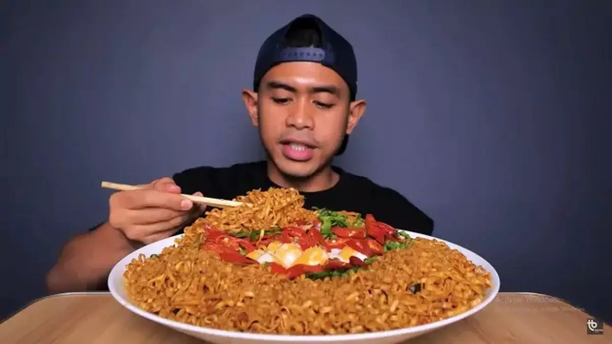6 Food vlogger Indonesia berpenghasilan fantastis, Farida Nurhan ditaksir sampai Rp11 Miliar/tahun