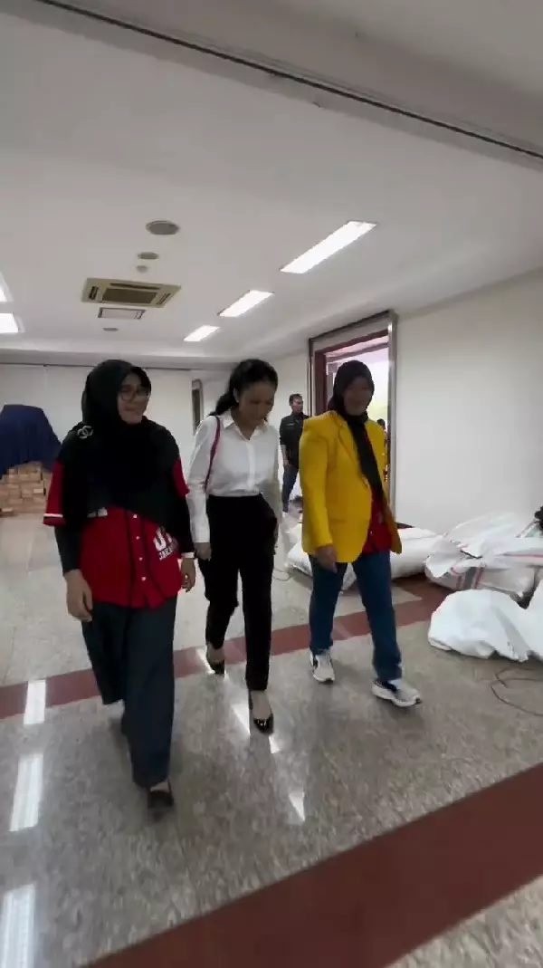 Krisdayanti antigengsi kuliah S1 © Instagram