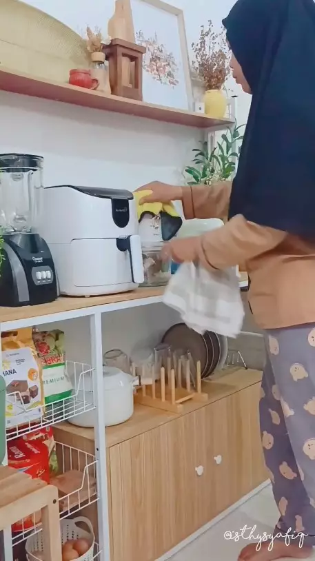 dapur japandi tanpa kitchen set © 2024 brilio.net