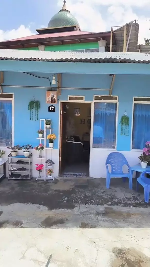 rumah kontrakan beratap seng homey © TikTok rumah kontrakan beratap seng homey © TikTok