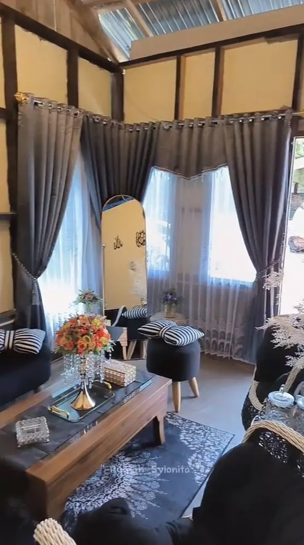 rumah kontrakan beratap seng homey © TikTok rumah kontrakan beratap seng homey © TikTok