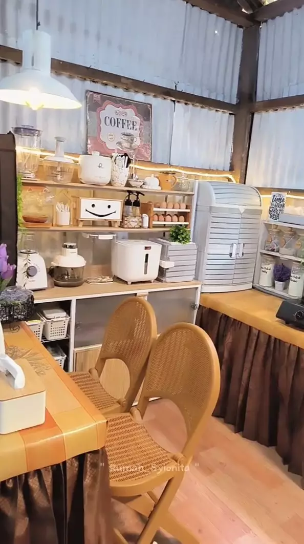 rumah kontrakan beratap seng homey © TikTok rumah kontrakan beratap seng homey © TikTok