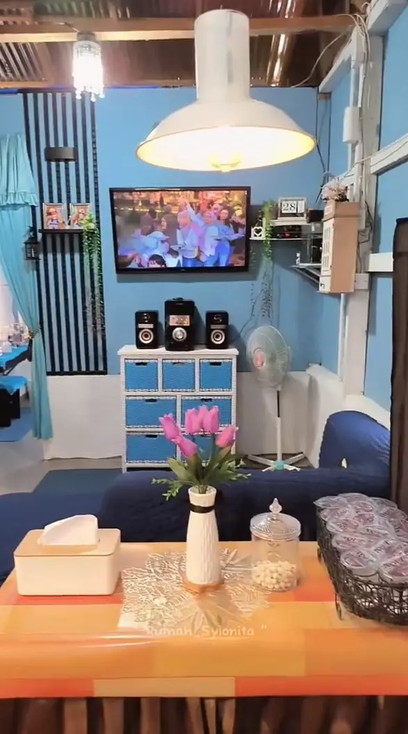 rumah kontrakan beratap seng homey © TikTok rumah kontrakan beratap seng homey © TikTok