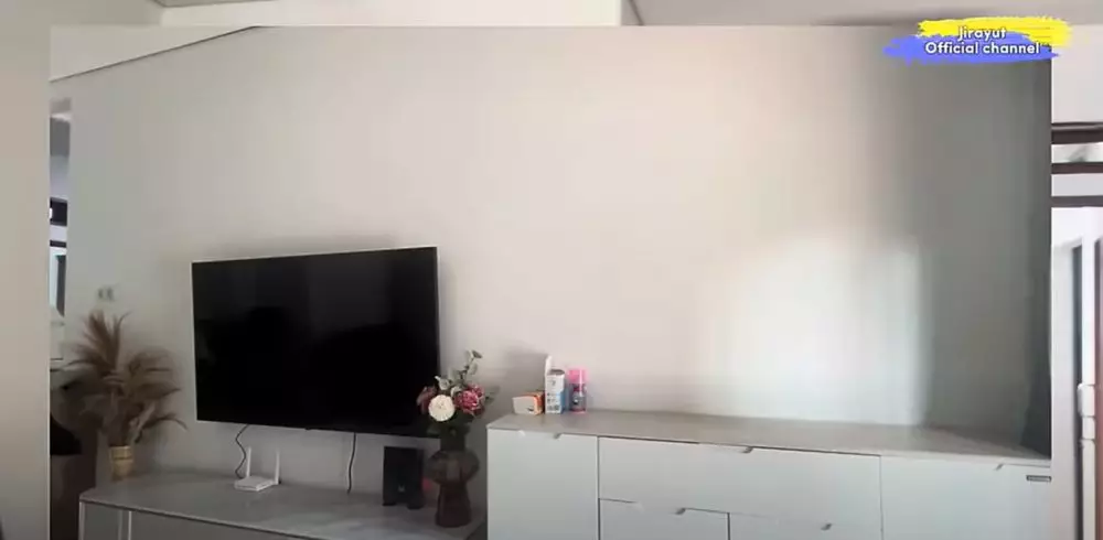 potret hunian baru Jirayut di Jakarta © 2024 YouTube